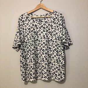 Kikit Leopard Animal Print Women's Size XL Top